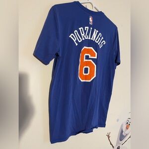 Nike KNICKS KRISTAPS PORZINGIS T-SHIRT #6  MEDIUM M